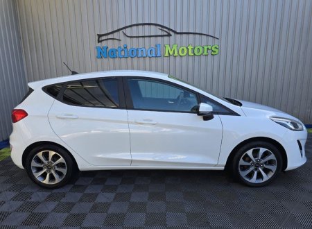 2020 Ford Fiesta - photo 2