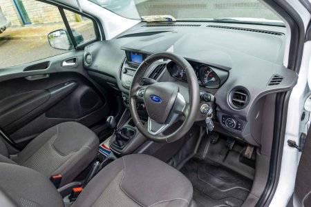 2021 Ford Transit Courier - photo 9