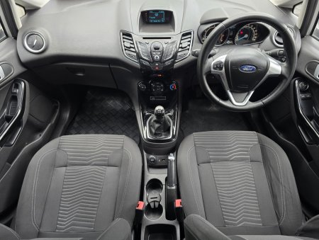 2014 Ford Fiesta - photo 6