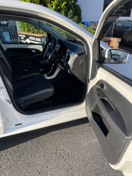 2014 Volkswagen up! - photo 6
