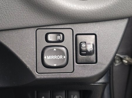 2018 Toyota Yaris - photo 17