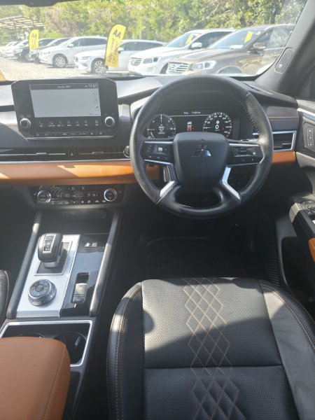 2022 Mitsubishi Outlander - photo 14