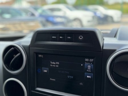 2019 Peugeot Partner - photo 14