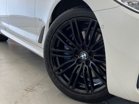 2018 BMW 5-Series - photo 24