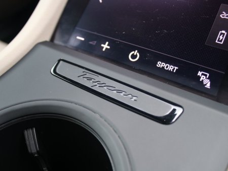 2024 Porsche Taycan - photo 20