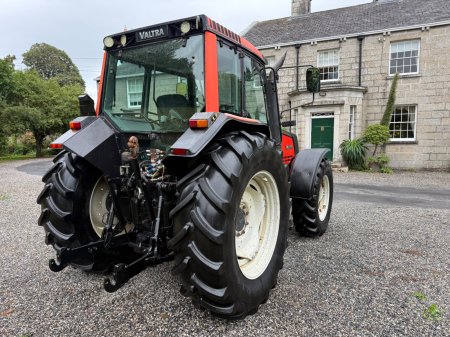2004 Valtra 8050 - photo 9