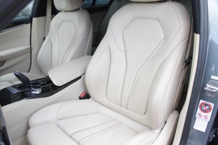2017 BMW 5-Series - photo 24