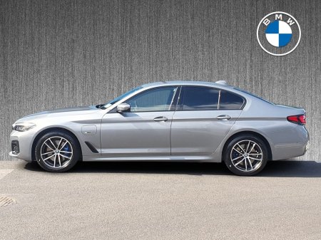 2023 BMW 5-Series - photo 3
