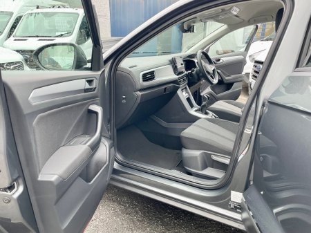 2023 Volkswagen T-Roc - photo 22