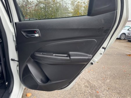 2018 Suzuki Swift - photo 13