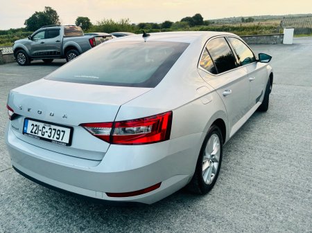 2022 Skoda Superb - photo 8