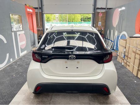 2021 Toyota Yaris - photo 3