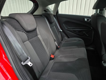 2014 Ford Fiesta - photo 21
