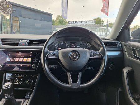 2019 Skoda Superb - photo 15