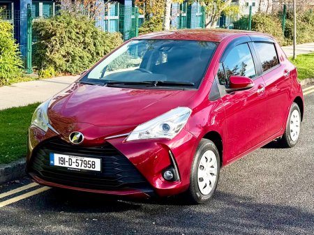 2019 Toyota Vitz - photo 15
