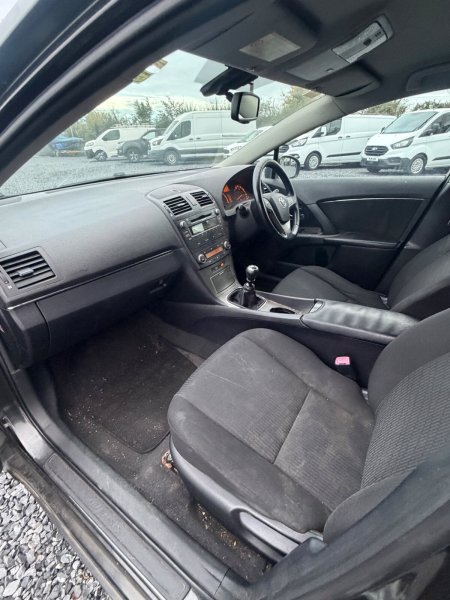 2009 Toyota Avensis - photo 12