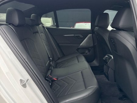 2026 BMW 5-Series - photo 19