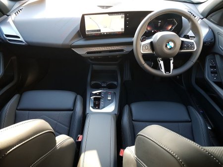 2026 BMW 1-Series - photo 4