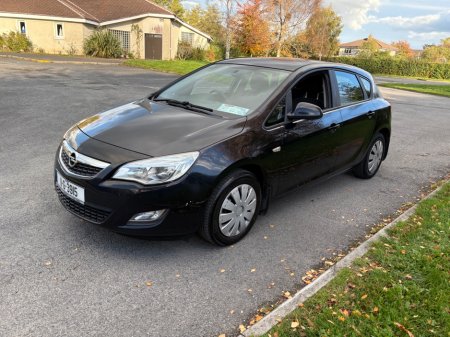 2011 Opel Astra - photo 2