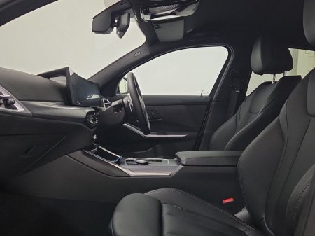 2026 BMW 3-Series - photo 7