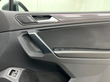 2023 Volkswagen Tiguan - photo 33