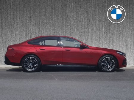 2026 BMW 5-Series - photo 3