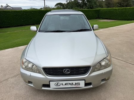 2002 Lexus IS