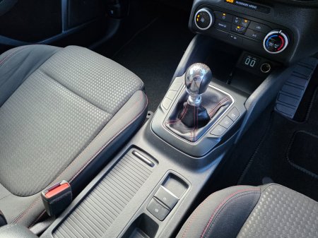 2021 Ford Focus - photo 13