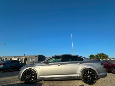 2018 Volkswagen Passat - photo 3