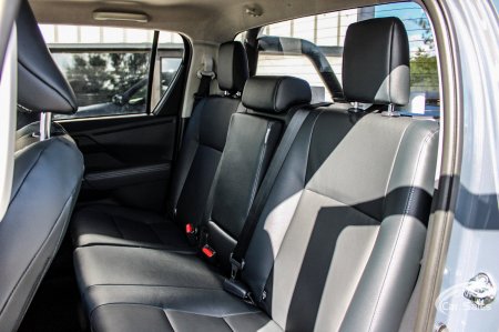2026 Toyota Hilux - photo 36