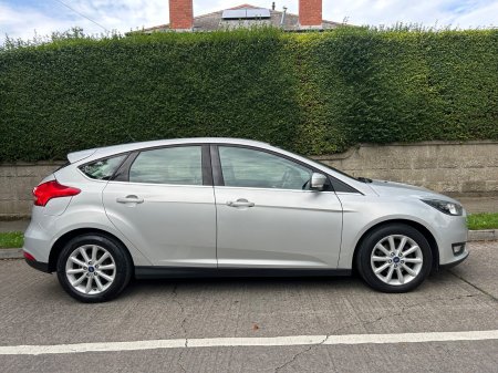 2016 Ford Focus - photo 9