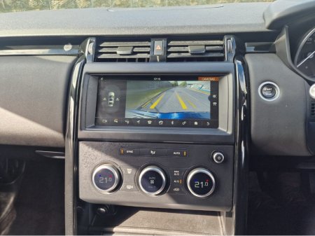 2020 Land Rover Discovery - photo 17