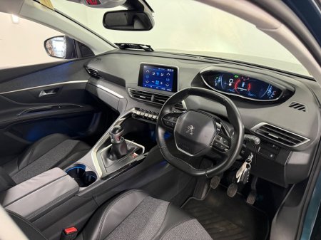 2018 Peugeot 5008 - photo 7