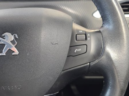 2018 Peugeot 208 - photo 18