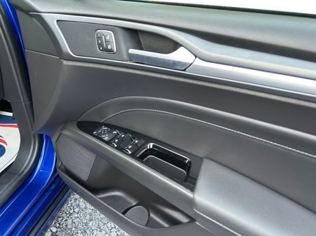 2018 Ford Mondeo - photo 18
