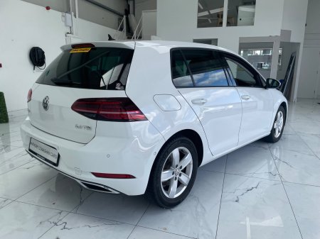 2020 Volkswagen Golf - photo 4