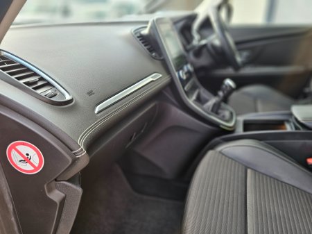 2017 Renault Scenic - photo 21