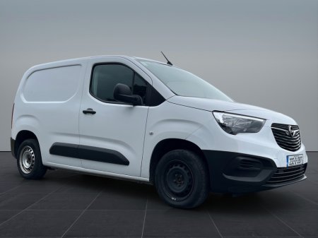 2023 Opel Combo KOMF L1H1-1.5 100PS D 3DR