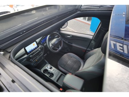 2023 Ford Kuga - photo 2