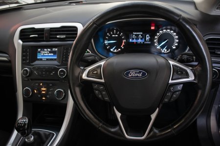 2016 Ford Mondeo - photo 14