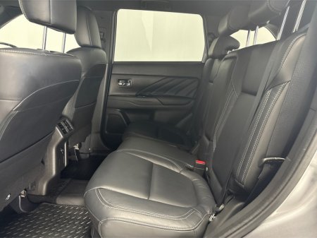 2020 Mitsubishi Outlander - photo 30