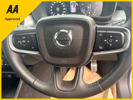 2020 Volvo XC40 - photo 15