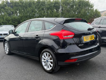 2017 Ford Focus - photo 4