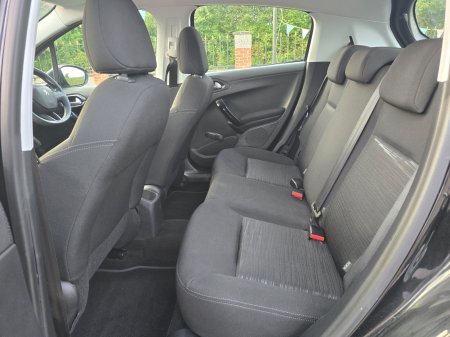 2018 Peugeot 208 - photo 13
