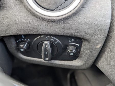 2016 Ford Fiesta - photo 16