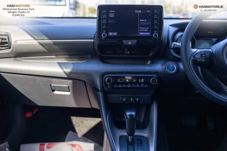 2020 Toyota Yaris - photo 14