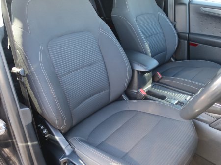 2021 Ford Kuga - photo 8