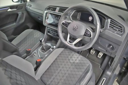 2023 Volkswagen Tiguan - photo 13