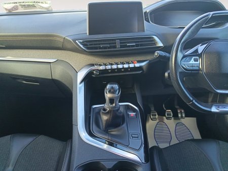 2018 Peugeot 5008 - photo 12