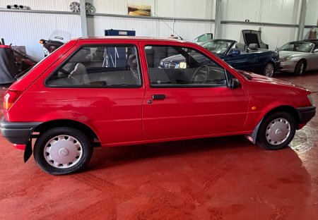 1994 Ford Fiesta - photo 11